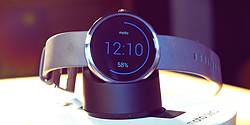 MakeUseOf Motorola Moto 360 Android Wear Smartwatch Giveaway