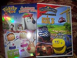 Mommyy of 2 Babies: Tickety Toc and Chuggington DVDs Giveaway