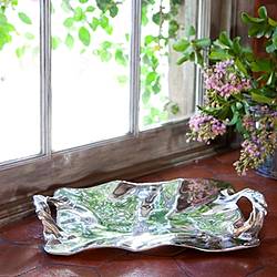 Chic Luxuries: Beatriz Ball Artisan Tray Giveaway