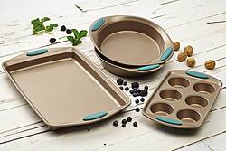 Copy-Kids Rachael Ray Cucina 4-Piece Bakeware Set Giveaway