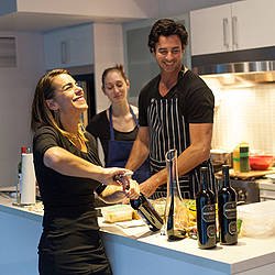 Chewstreet: 2 Advanced Level iYellow Wine School Class Tickets Giveaway