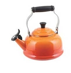 Leite’s Culinaria Le Creuset 1.75 Quart Whistling Kettle Giveaway