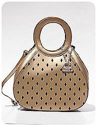 Tricia's Treasure: Tear Drop Custom Gold Glass Handbag Giveaway