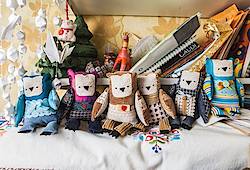 Wassupbrothers: Soft Art Owl Toy Giveaway