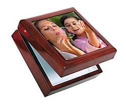 Smart Savvy Mama: Personalized Photo Keepsake Box Giveaway