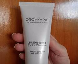 Beauty Cooks Kisses: ORO24Karat 24K Exfoliating Facial Cleanser Giveaway